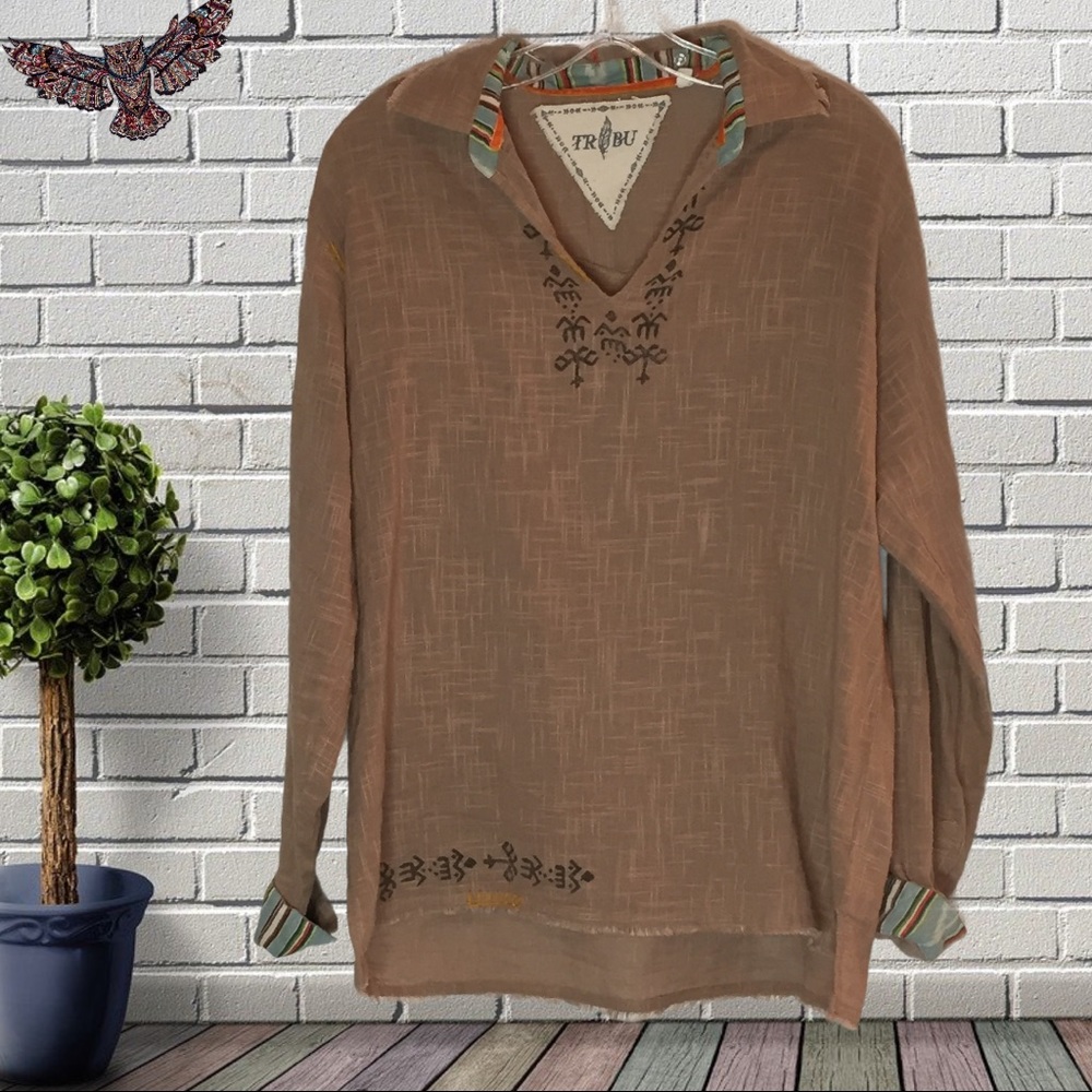 Tribu Brown Geometric Button Cuff Sleeve Top